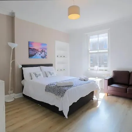 Cosy & Central Broughton 2Br Apt Near City Centre Edinburgh Exterior photo