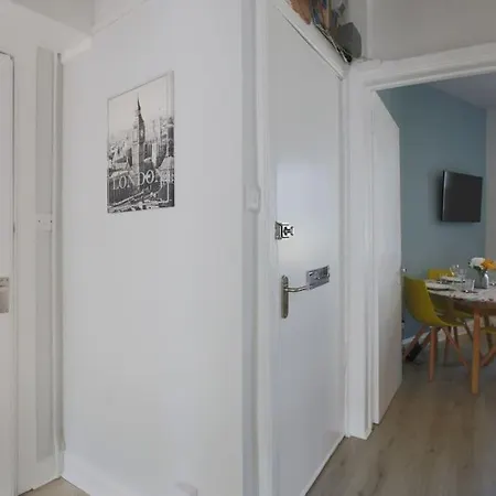 Cosy & Central Broughton 2Br Apt Near City Centre Edinburgh Exterior photo